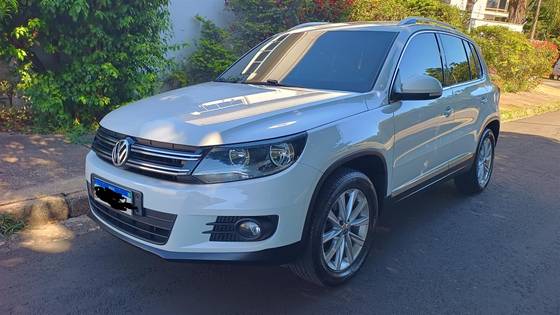 VOLKSWAGEN TIGUAN 2.0 TSI 16V TURBO GASOLINA 4P TIPTRONIC VOLKSWAGEN TIGUAN 2.0 TSI 16V TURBO GASOLINA 4P TIPTRONIC
